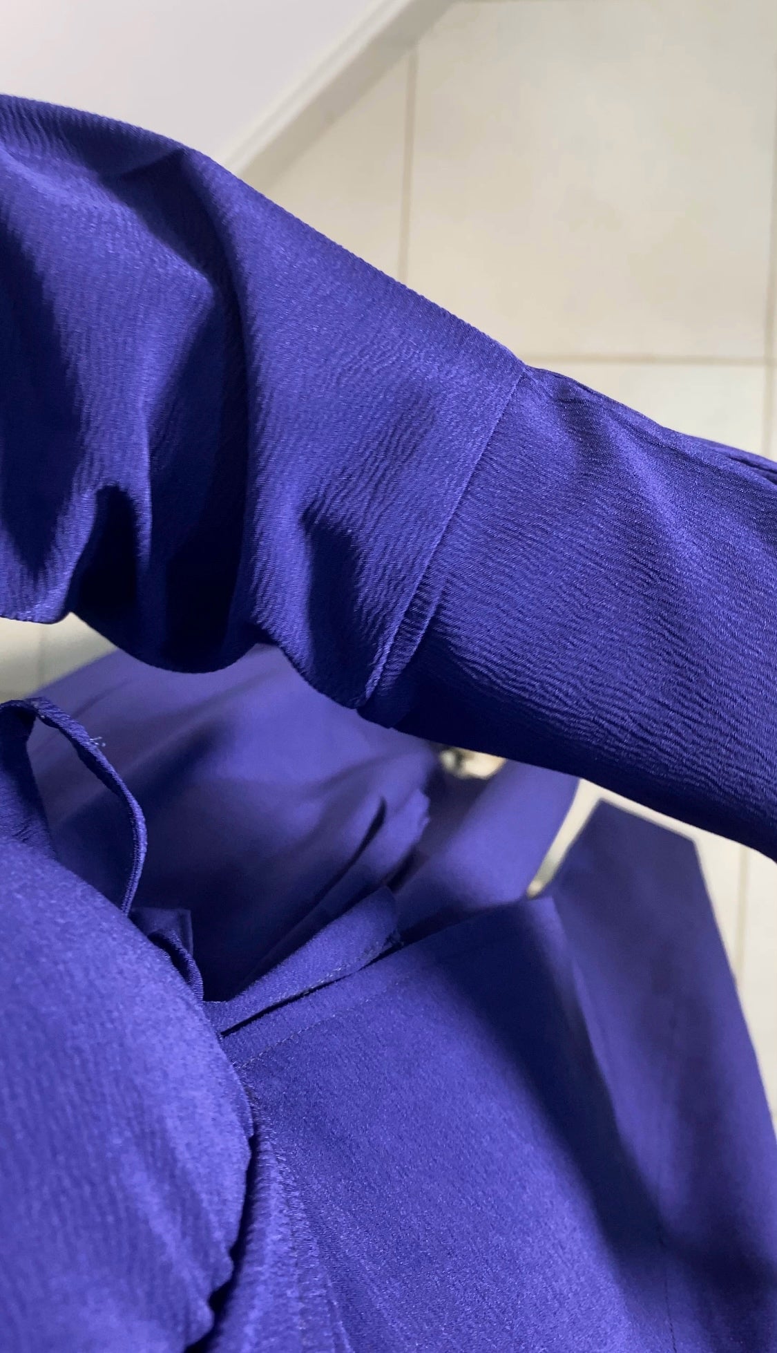 Robe Longue d'Été au Tissu Fluide – Fraîcheur, Style et Confort Réunis
